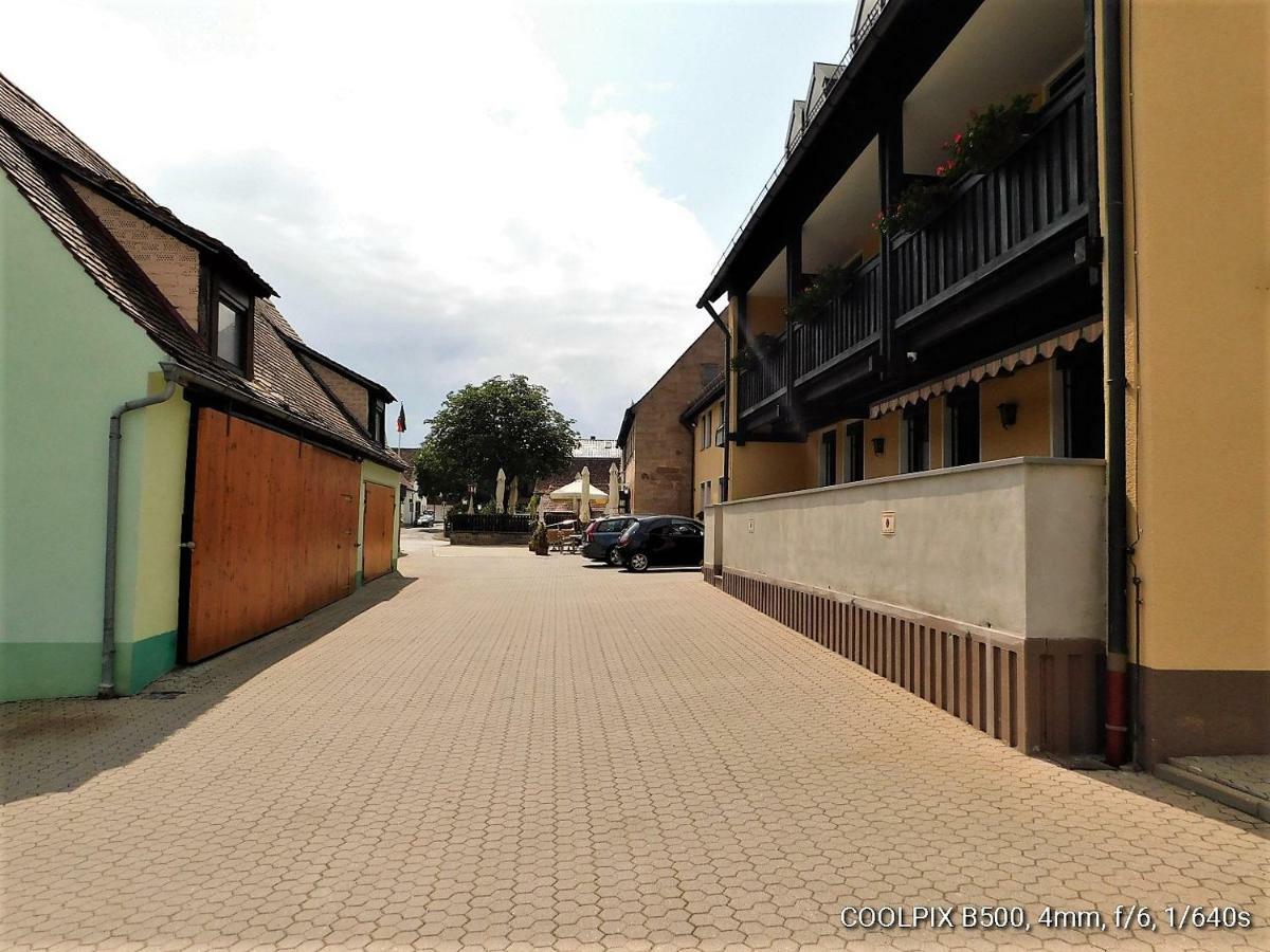 Gasthof Landhotel Gruener Baum Cadolzburg Exterior foto